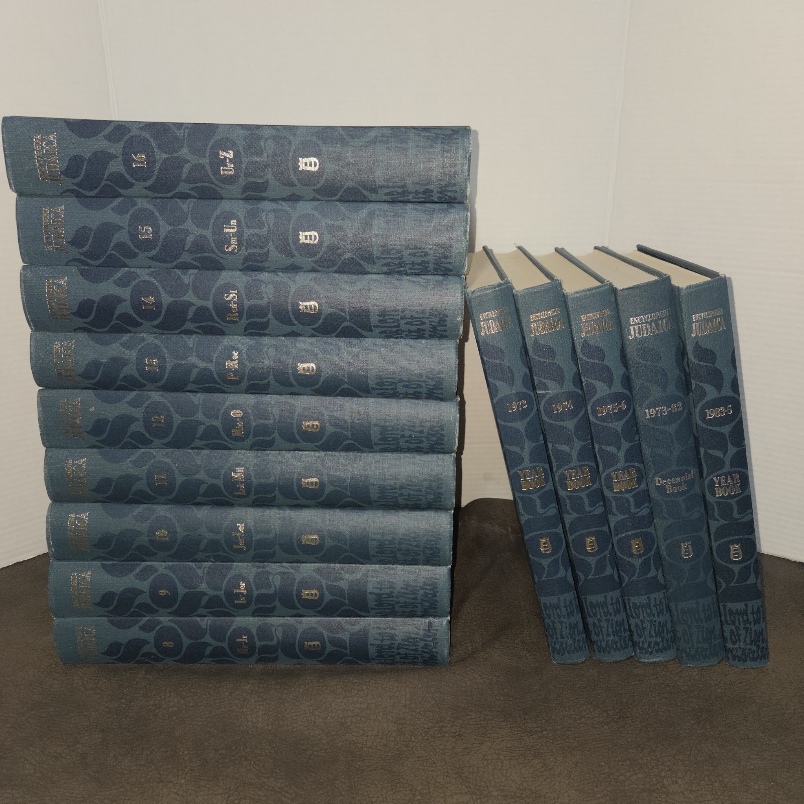 Encyclopedia Judaica -Volumes 8-16 1972 Printing/5 YearBooks 14 Total Hardcover