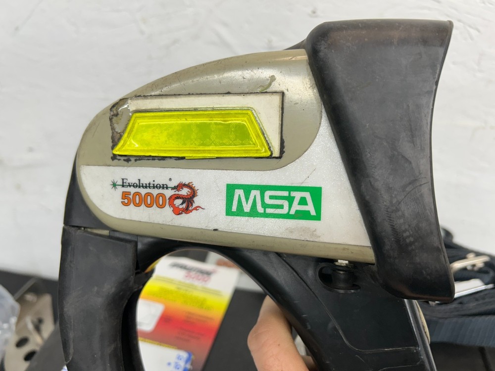 MSA Evolution 5000 Hand-Held Thermal Imaging Camera With Case And Accessories