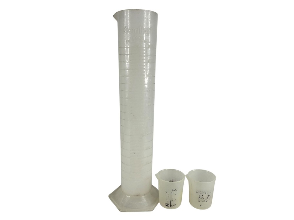 Corning LAB CYLINDER 2000ml & two 50ml