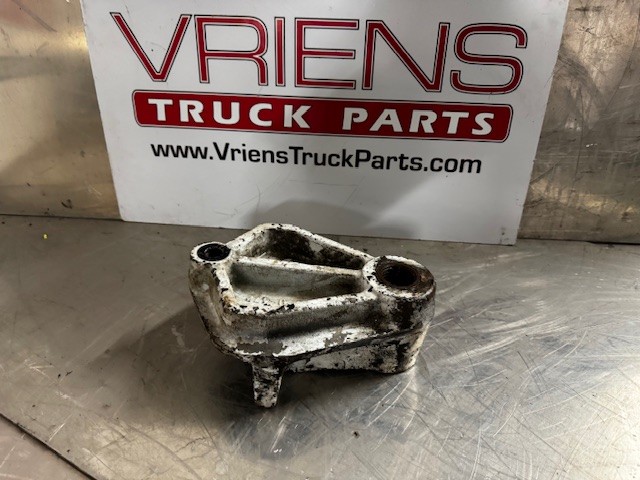 KENWORTH BRACKET-SHACKLE FRONT ALM
