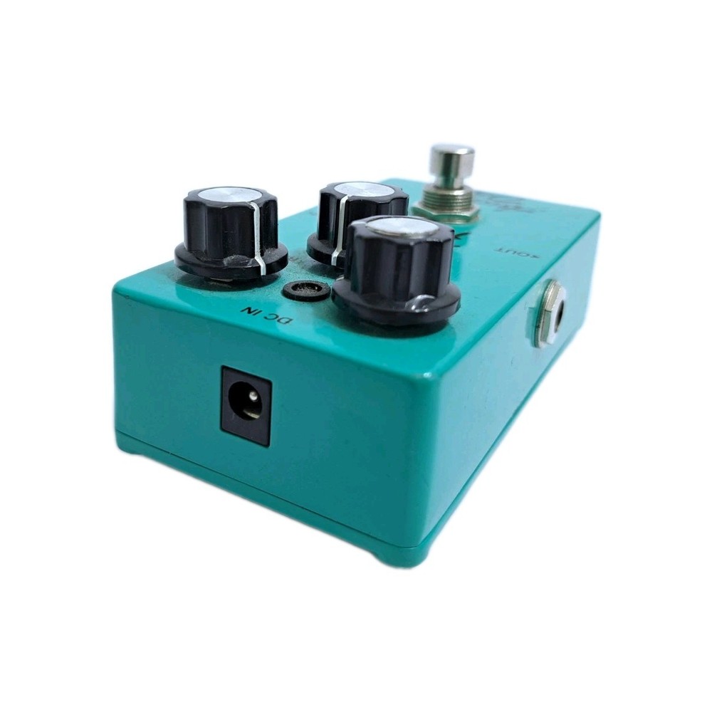 Rogue Analog Delay Guitar Effects Pedal