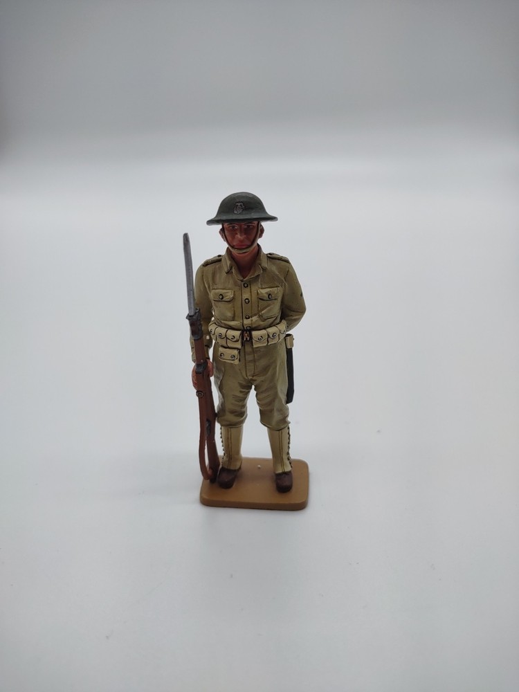 USMC007 - US Marine Corps, On Guard
