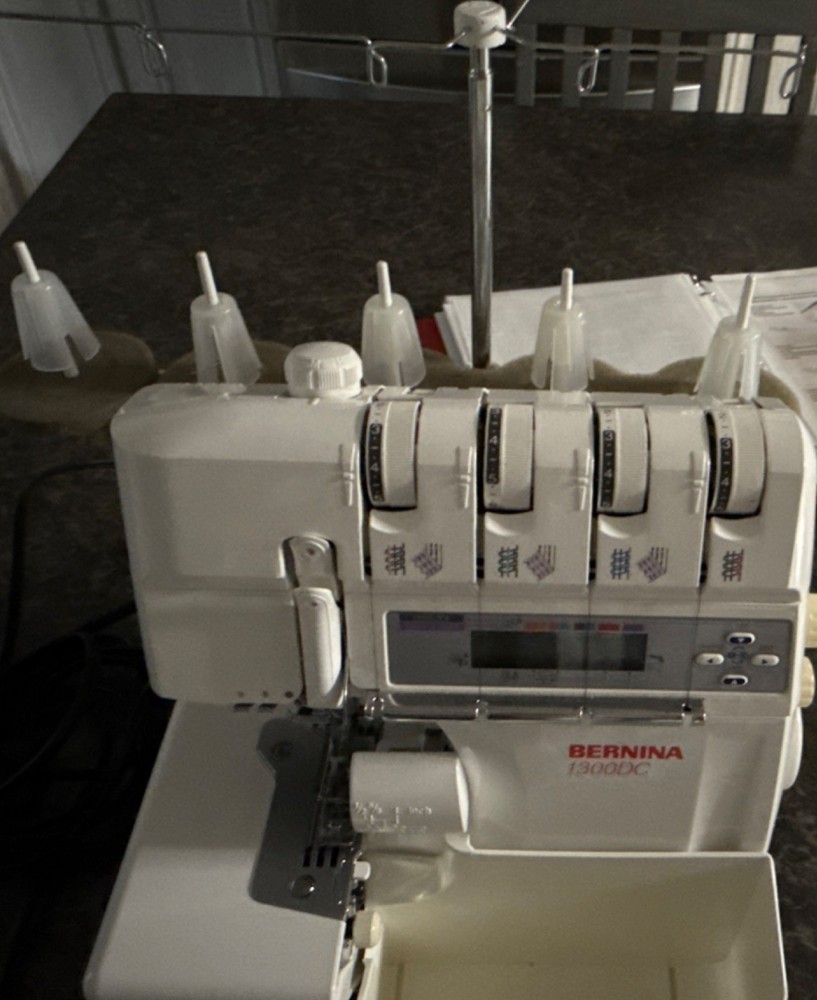 BERNINA 1300DC overlock/ cover-stitch serger Machine