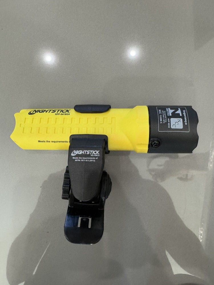 Nightstick Intrinsically Safe Led Light And Multi-Angle Mount