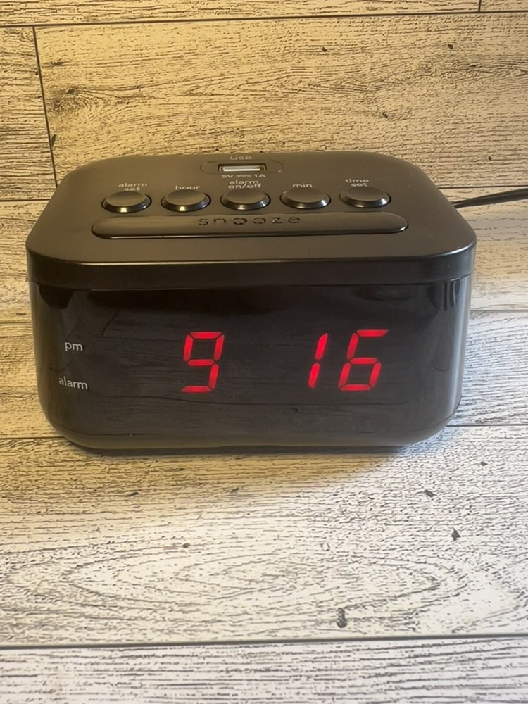 Sharp 5” Intertek Alarm Clock with Display USB Battery Backup Time Set SPC-235
