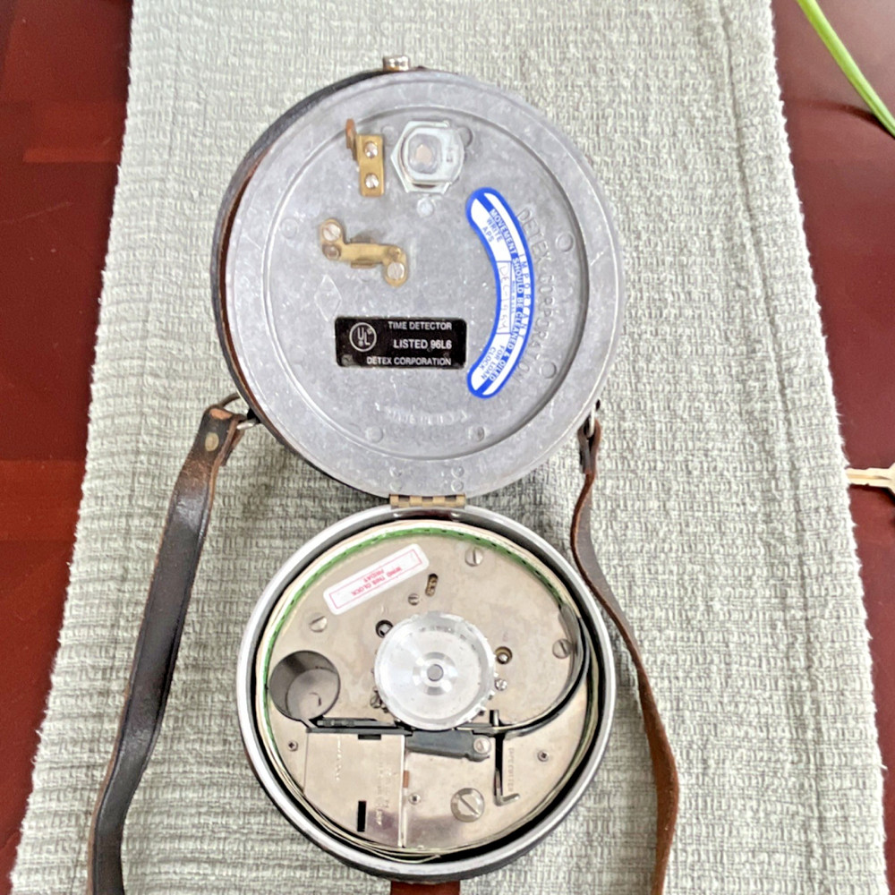Detex Guardsman Watchclock Time Detector with Keys and Leather Case