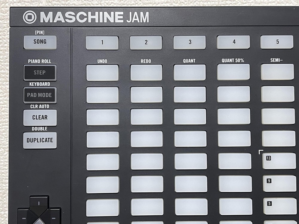 Native Instruments Maschine Jam Controller Production Performance System w/Box