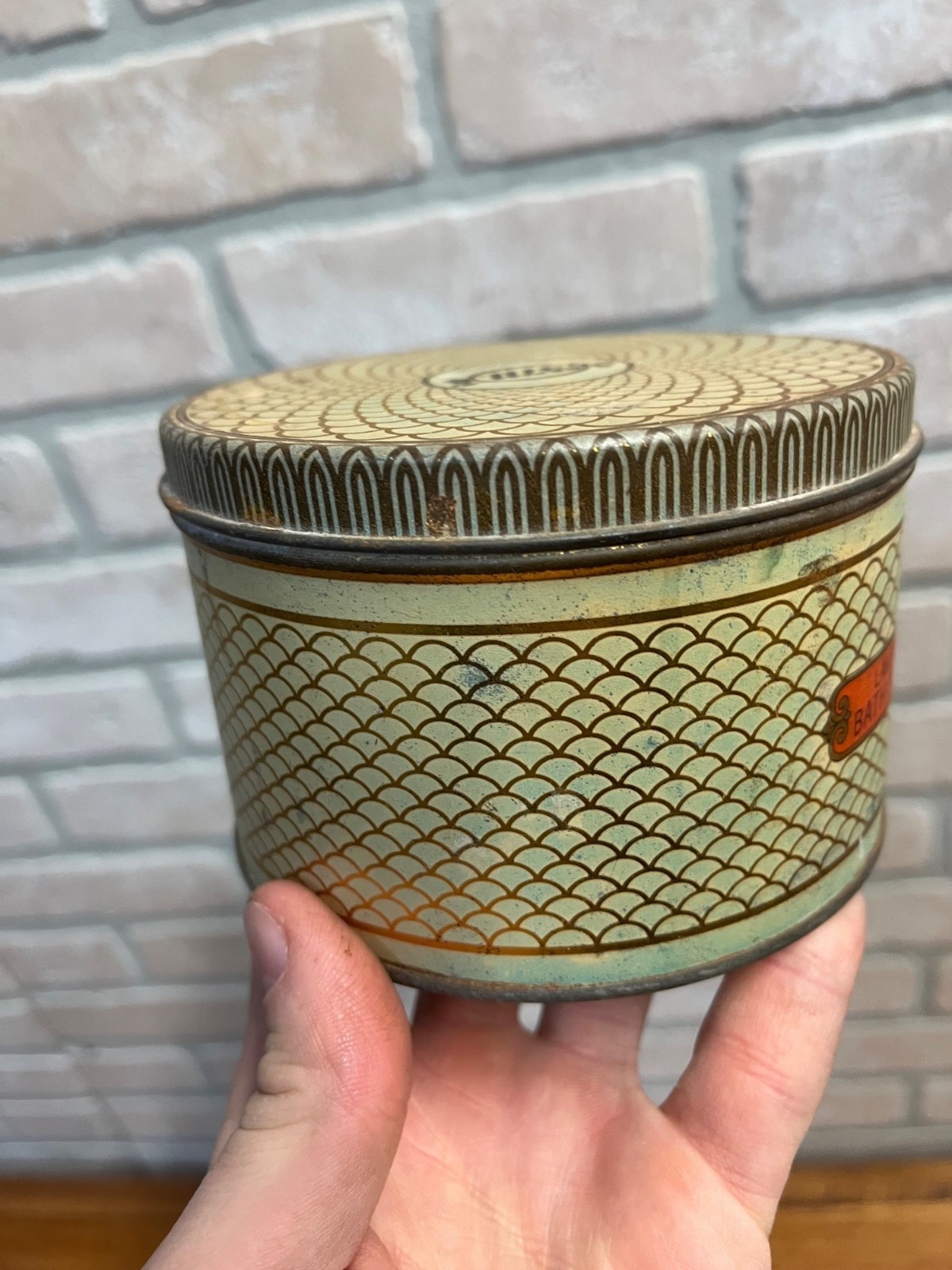 Vintage 1920s No. 4711 Lavender Bath Powder Tin FULL Art Deco Mulhens & Kropff