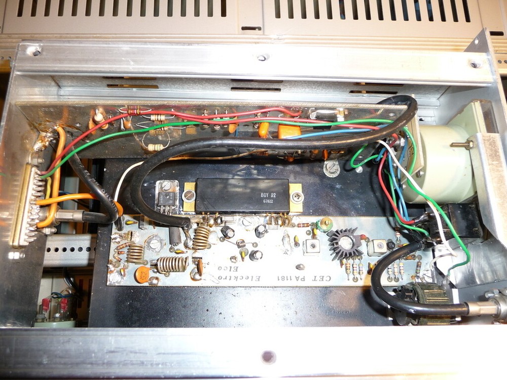 Broadcast Professional Transmitter 20 w - from 88 to 108 Mhz - Elecktro Elco