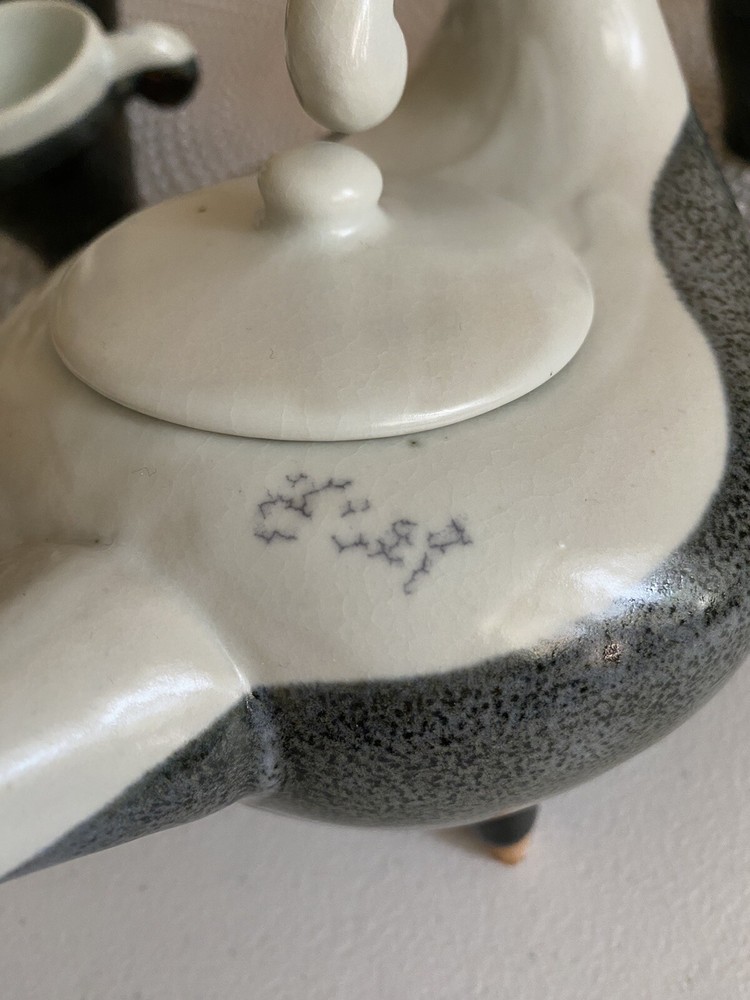 Glazed Ceramic Tea Coffee Pot With Four Cups China Signed