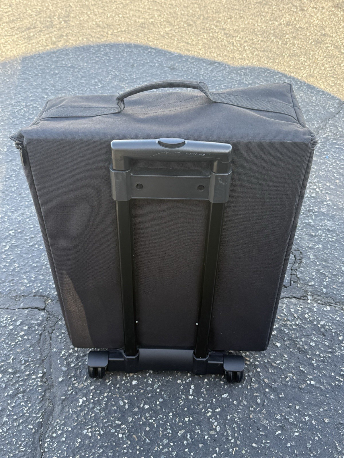 Humanware Reveal 16 Full HD Digital Video Magnifier With Rolling Case