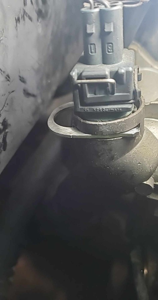 Stainless Audi VW Engine Temperature Sensor Retainer 032121142