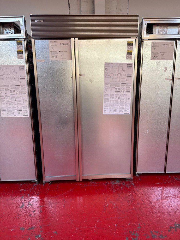 48” Subzero Refrigerator Freezer Panel Ready BI48SO (Used 2016)