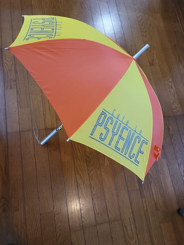 hide cafe La PSYENCE logo umbrella
