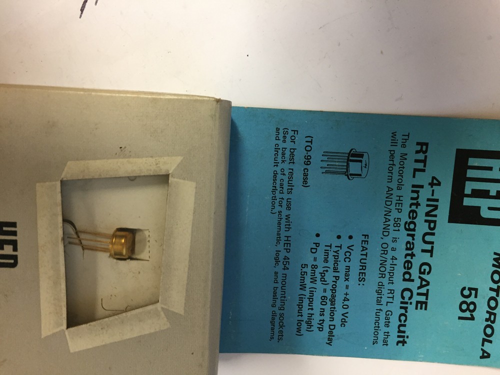 HEP 581   4 INPUT GATE RTL INTEGRATED CIRCUIT NEW