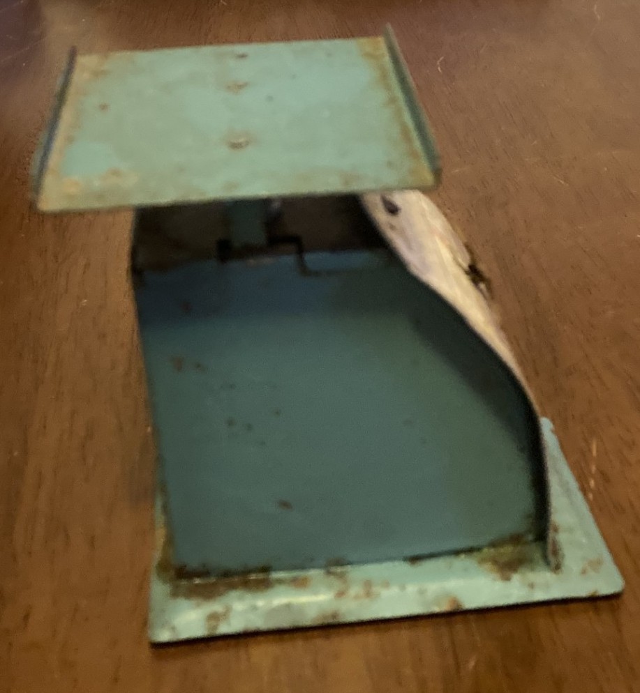 Vtg. IDL Thrifty postal scale