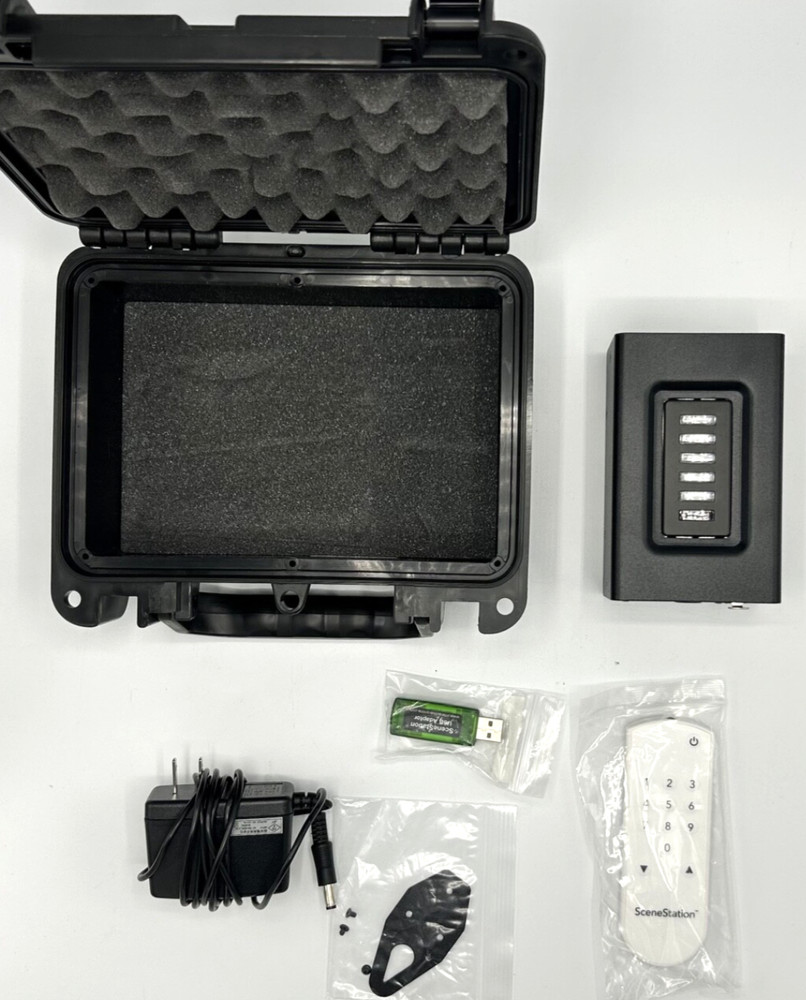 Interactive Technologies SceneStation Portable DMX Playback Station SS-310 Kit