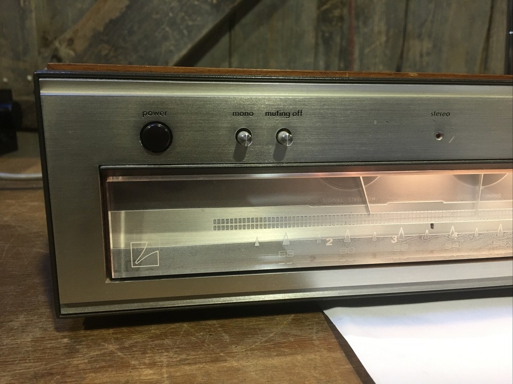 Luxman T-110 FM Stereo Tuner Silver/Wood 4ch Decoder Multi Path T 110 Working