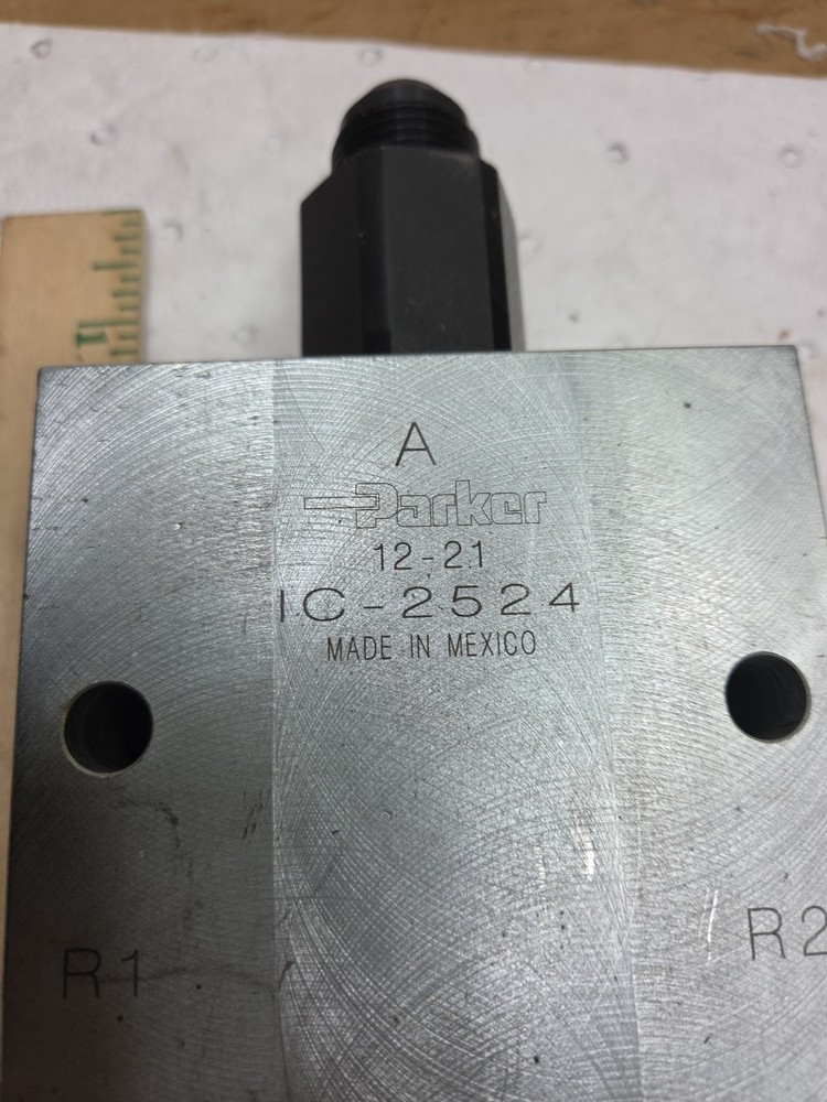 PARKER IC-2524 Hydraulic Control Valve