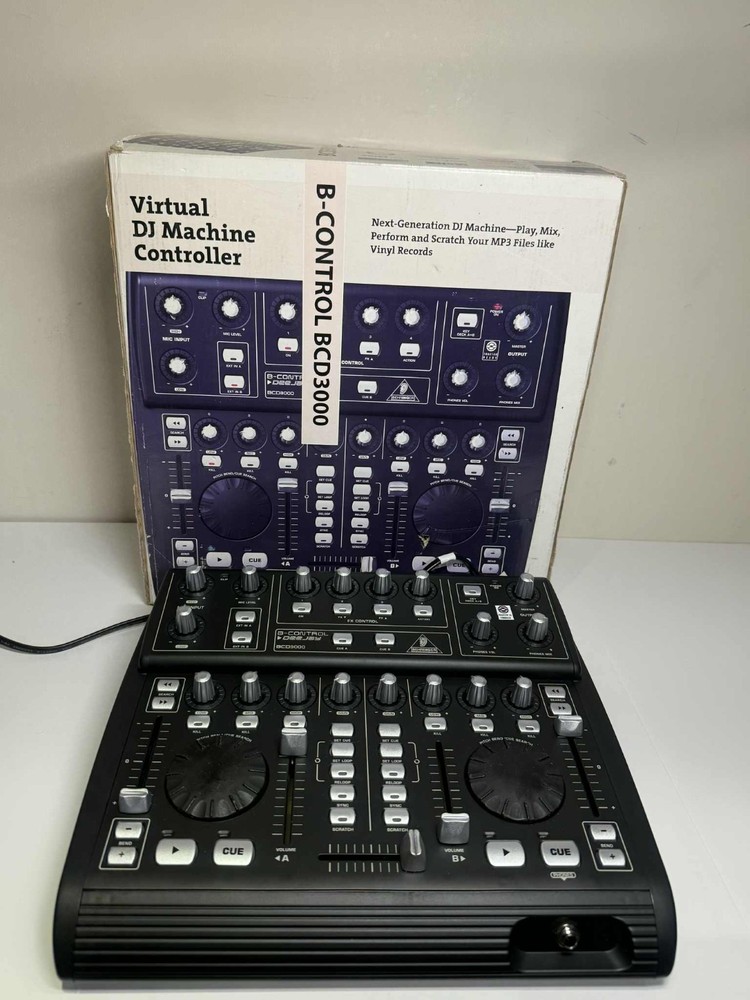 Behringer BCD3000 DJ Controller USB MIDI 4‑Ch + Audio Interface w/ Box