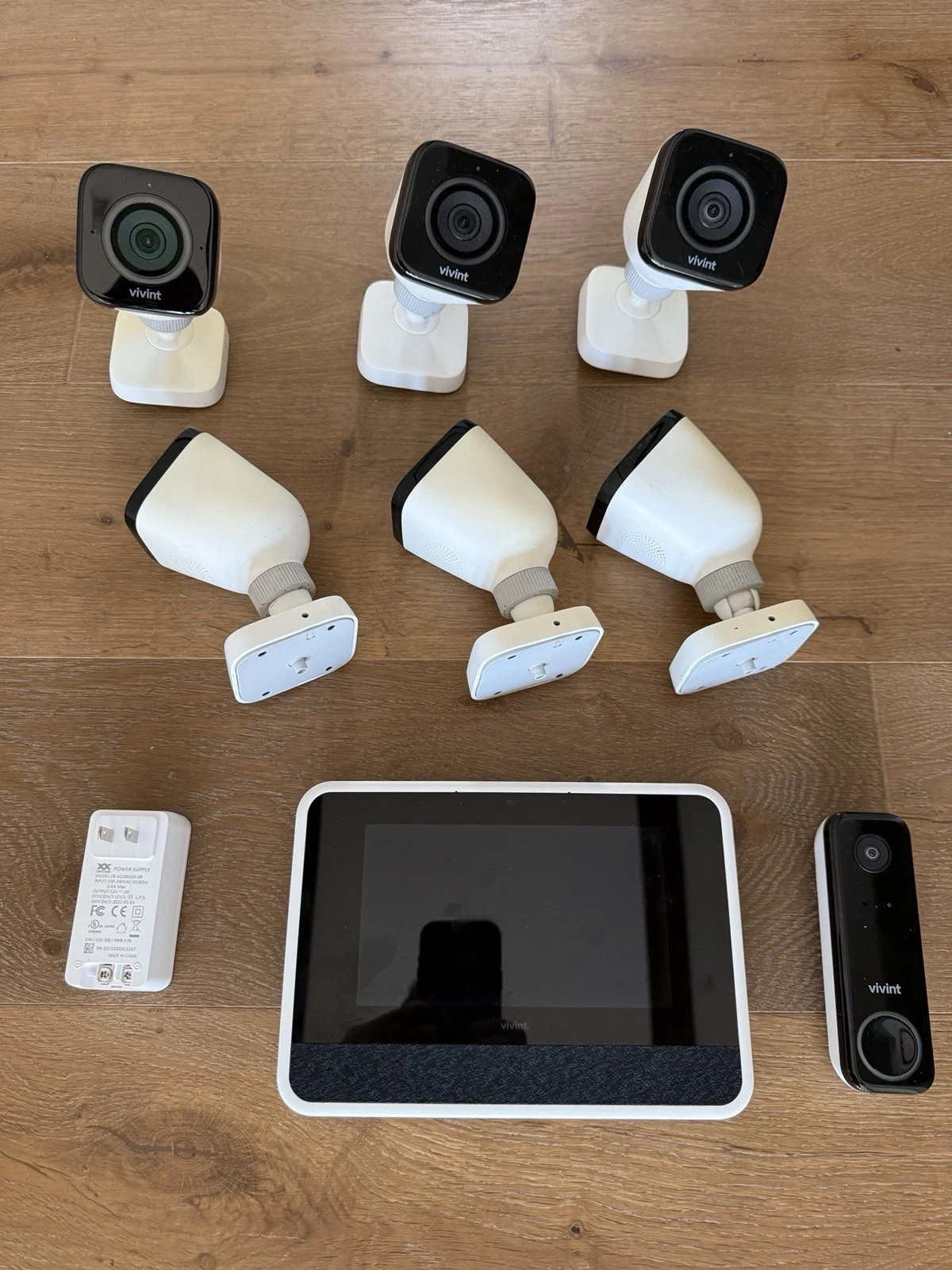 Vivint Outdoor Camera Pro Gen 2 White VS-ODC350-WHT