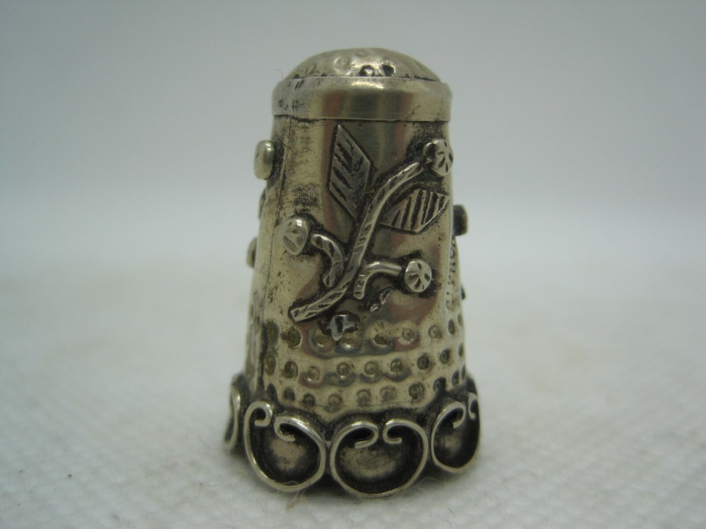 Vintage Silver Thimble with Applied Leaf and Berry Design