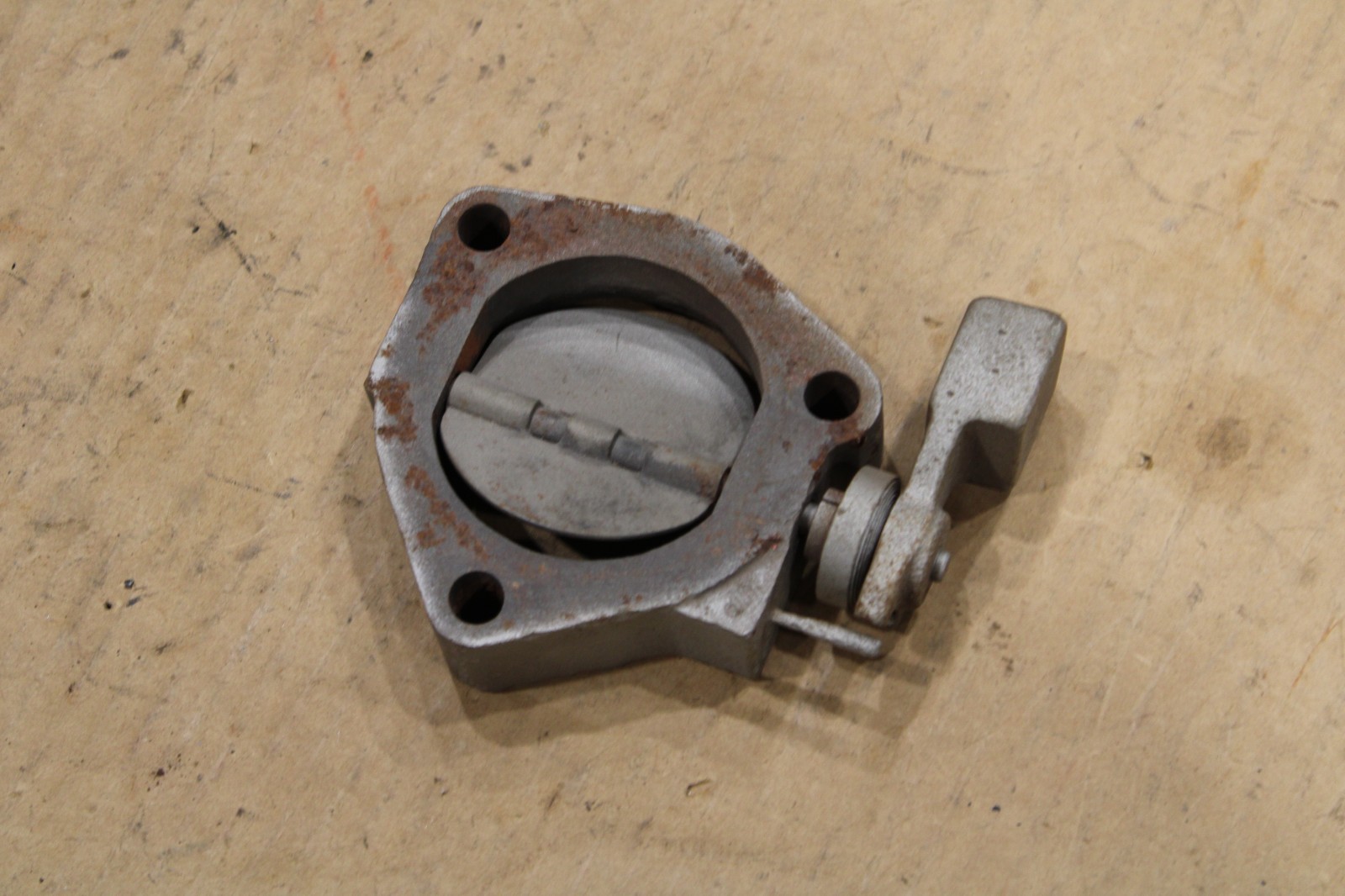 1962-1974 Corvette 2 1/2- inch Exhaust Heat Riser NOT WORKING