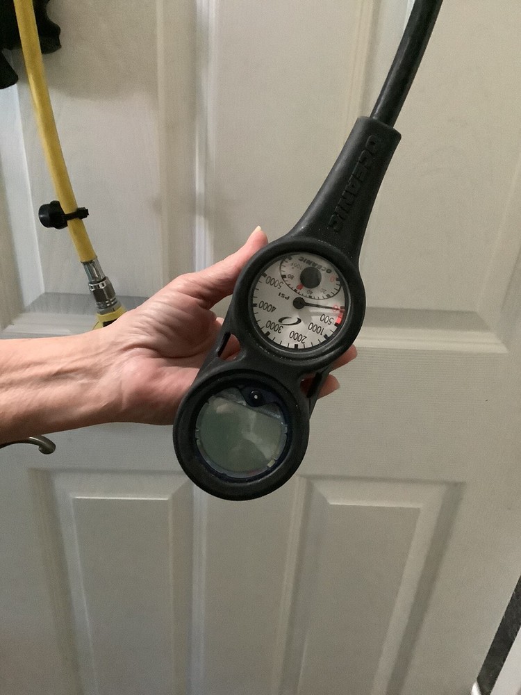 Aqualung Titan octopus with Computer