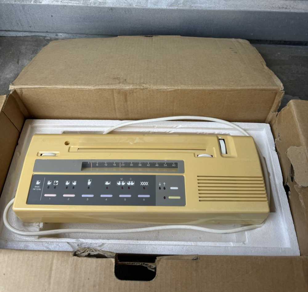 VINTAGE NOS Silver/Studio EC1 Pattern Controller Knitting Machine Made in Japan