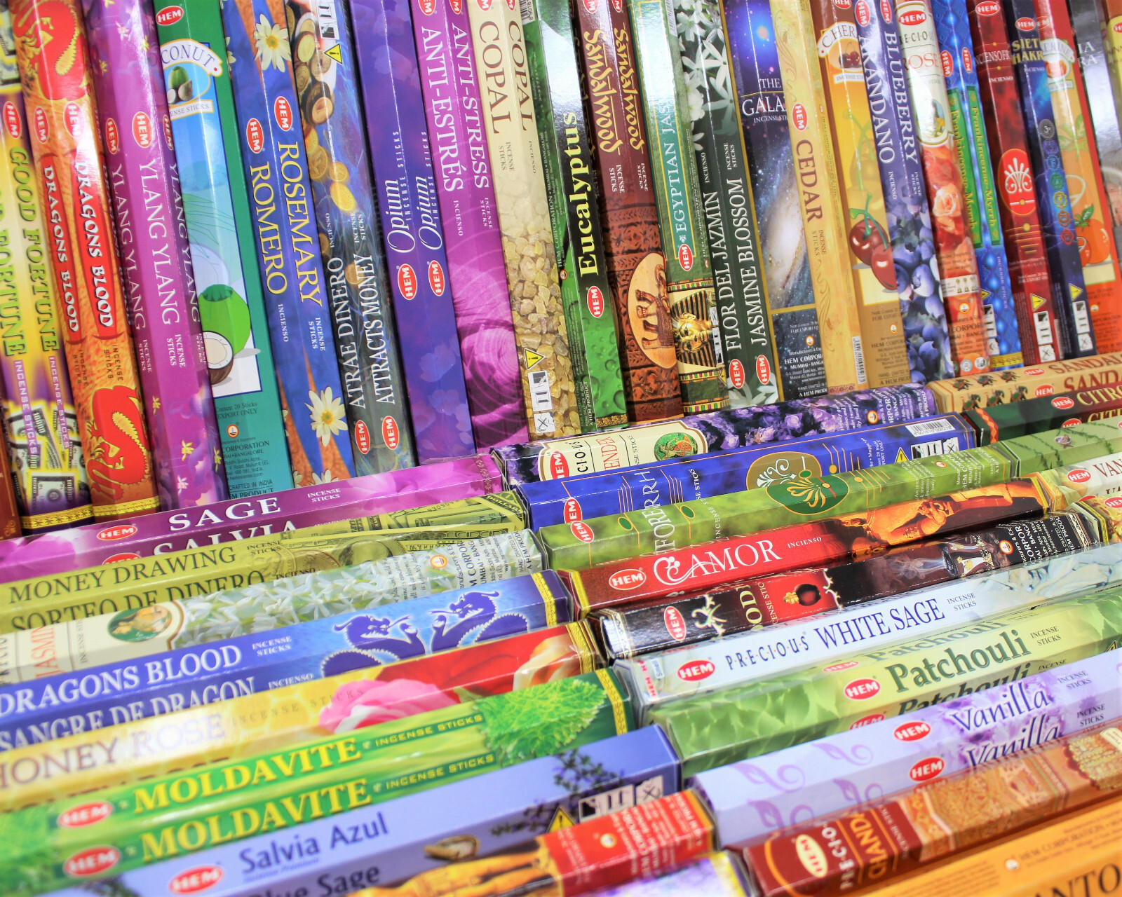 Hem Incense: Pack of 20 Sticks. CRAZY SALE OFFER - BUY 4 GET 4 FREE!