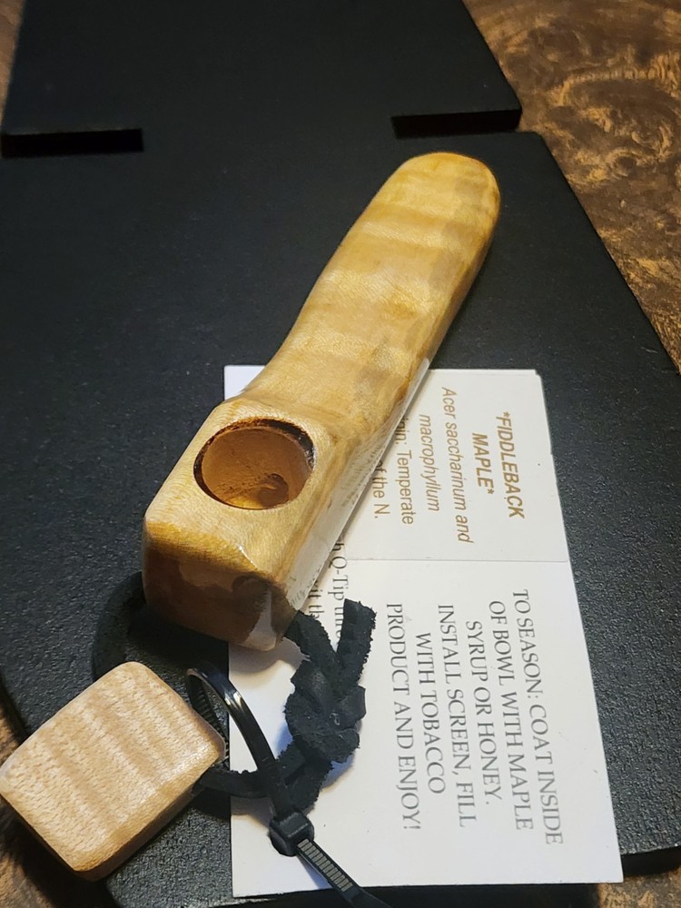 Bearstone Pipes Handmade Smoking Pipe Fiddleback Maple 4" Medium Size