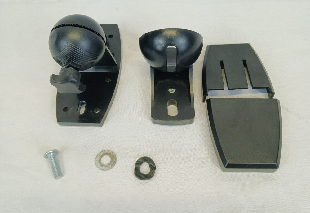 SPEAKER WALL MOUNTS FOR SATTELITE SPEAKER REARS FRONTS SONY ETC UNIVERSAL
