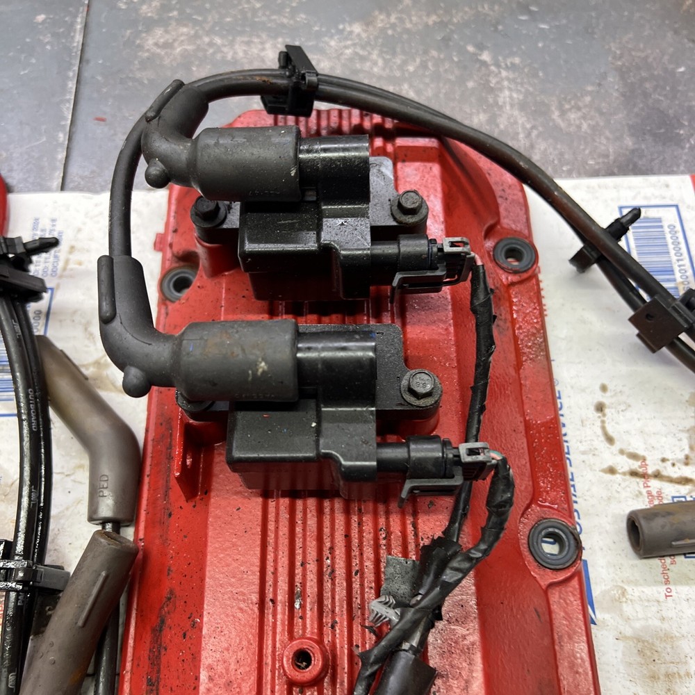 Volvo penta 8.1 Gi valve covers