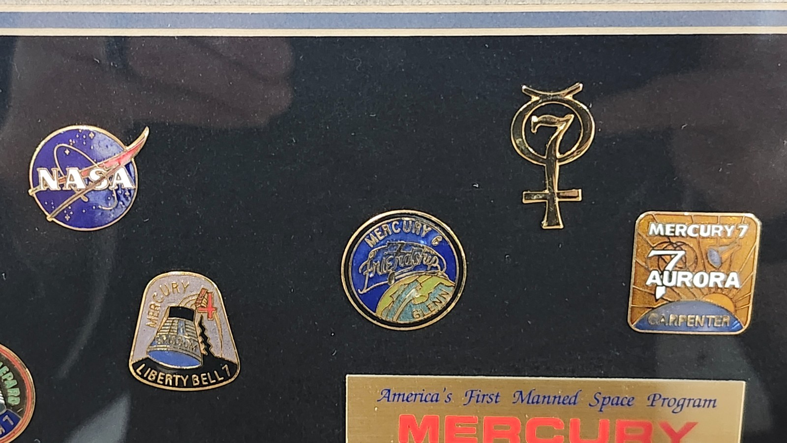 rare Wesco framed collection of NASA Mercury - Gemini insignia pins