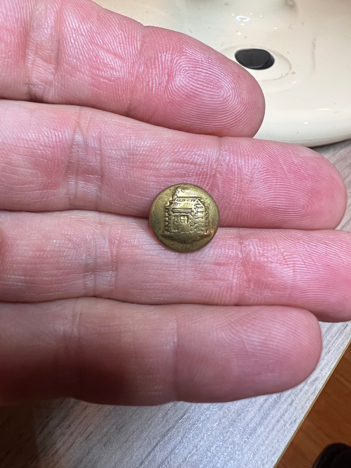 Scarce 1-Piece Log Cabin 1840 Harrison Presidential Campaign Vest Button