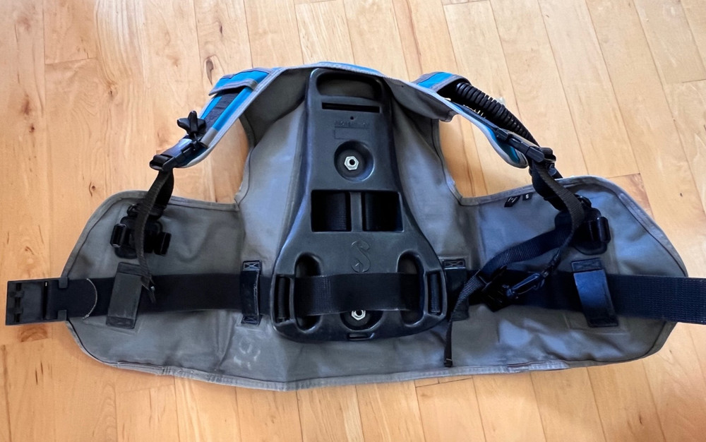 Scubapro Classic BCD.Size Small- Front Adjustable -Blue