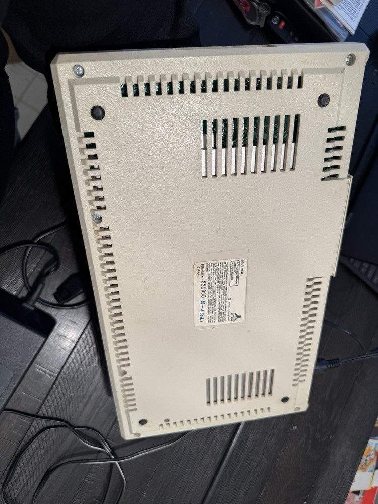 Vintage Atari 800XL Home Computer