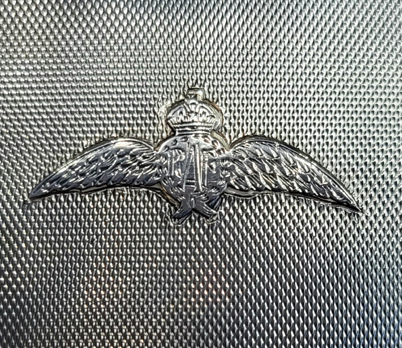 CHOICE 1939 RAF insignia Sterling Silver Smokes Case James Dixon, Chester 4.6ozt