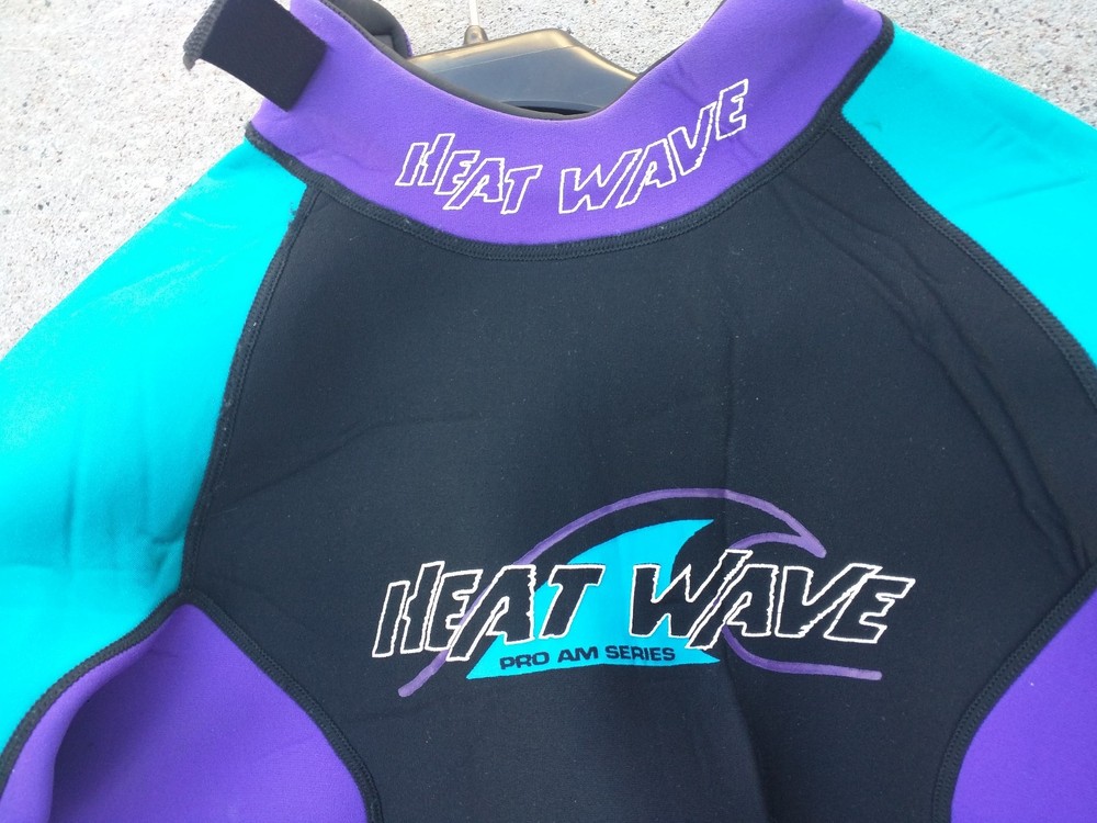 HEAT WAVE WET SUIT  SIZE 9-10