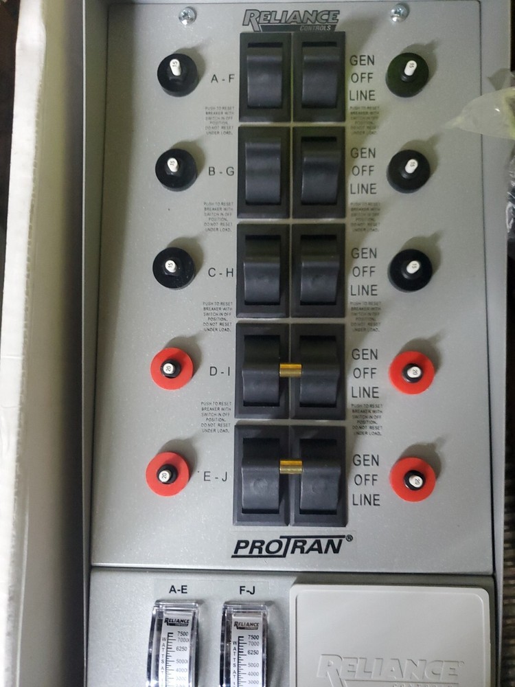 Reliance Loadside Prewired Generator Transfer Switch, 10 Circuits, 125/250