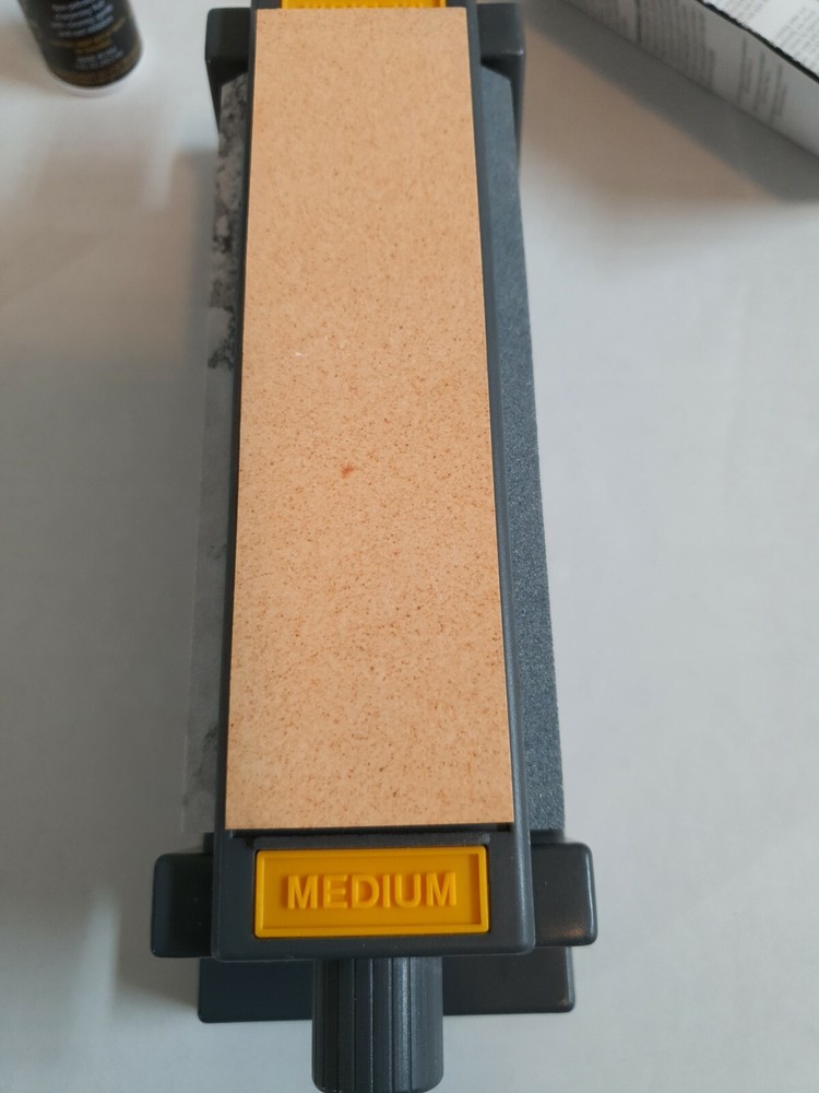 Smith's 6"Tri-Hone Sharpening System Medium-Fine-Coarse, sharpens all types .