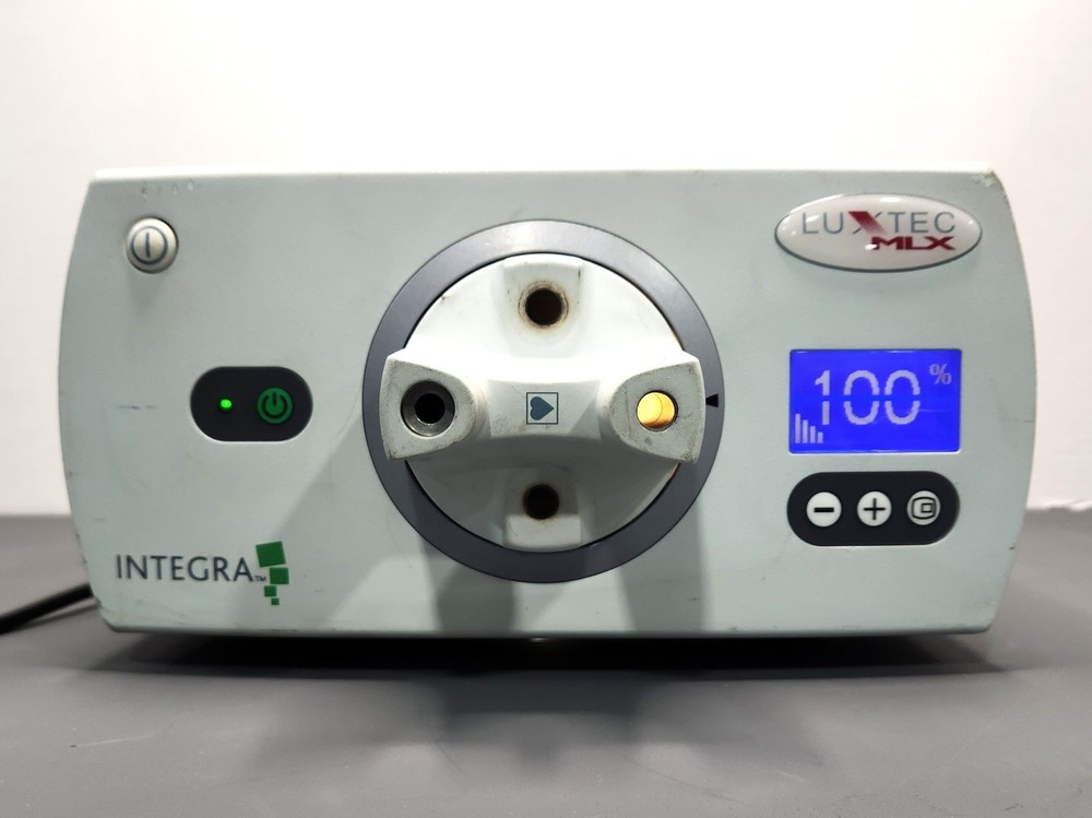 Integra Luxtec MLX Light Source System 14J00MLX3753 Unit Only Power Tested