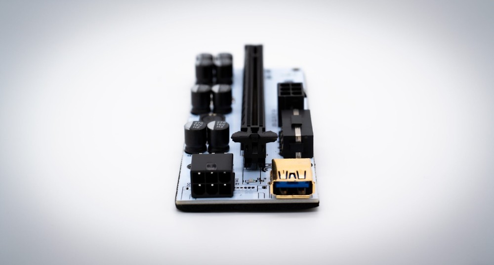 GPURISERS GPU RISERS 8 CAPACITOR 6 PACK RISERS PCI-E Board