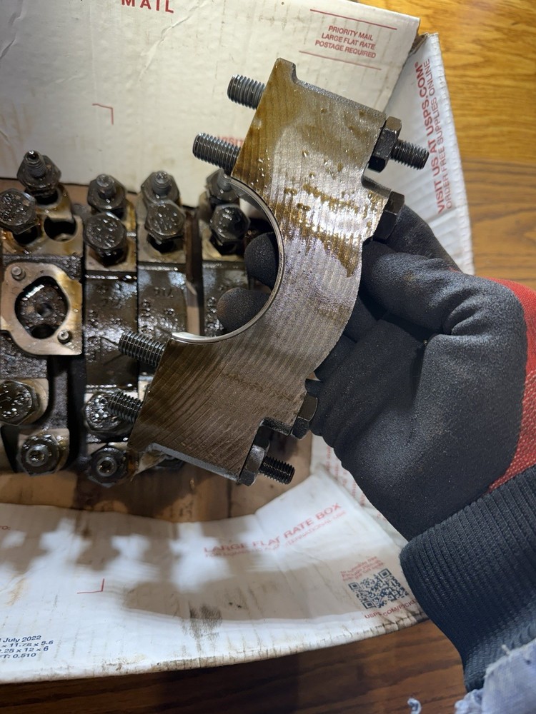 2015 Mercruiser 8.1 main caps