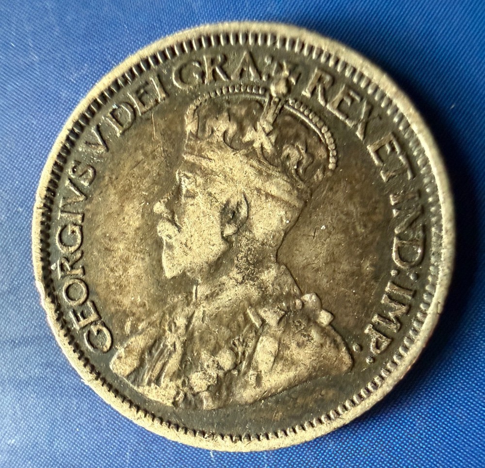1912 Canada 10 Cents Silver as pictured.