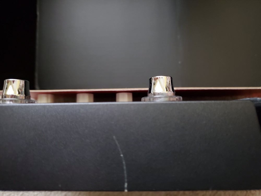 NUX MG-300 Modeling Guitar Processor and Multi-Effects Pedal