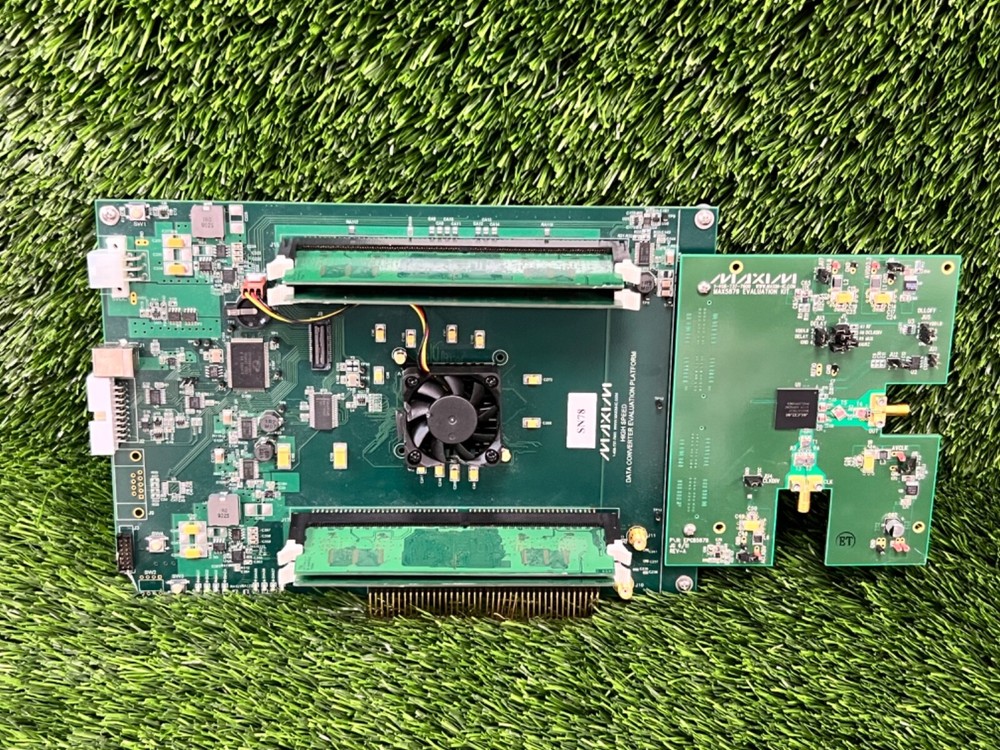 Maxim 5036A High Speed Data Converter Evaluation Platform w Maxim MAX5879 Kit