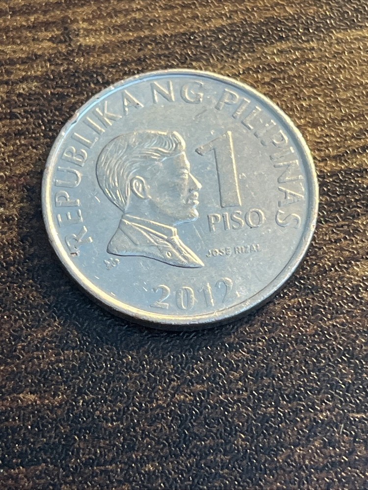 2012 Philippines 1 One Piso Actual Coin TK8754*