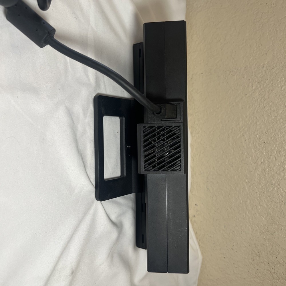 Xbox One Kinect Wired Motion Sensor Black Model 1520 Works!