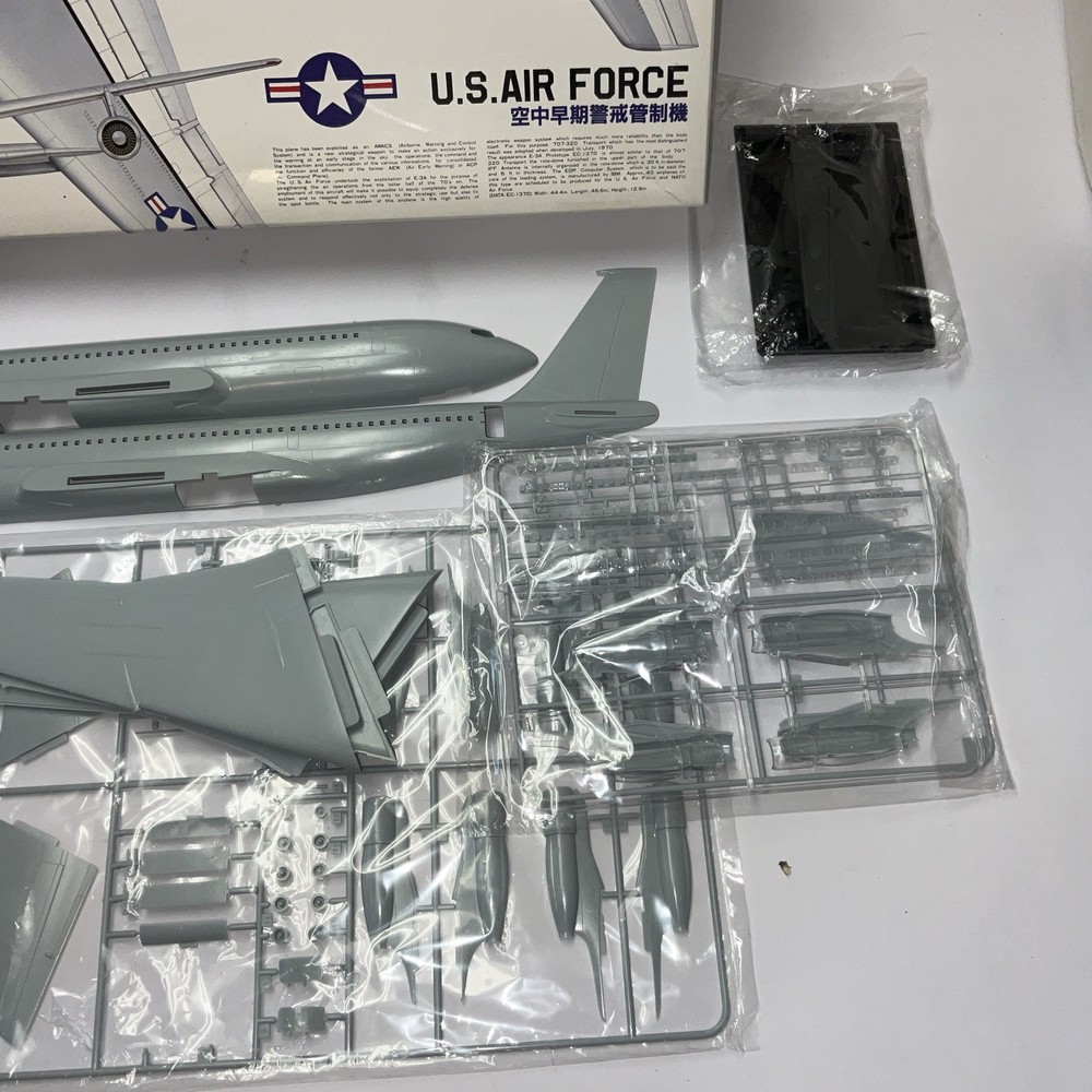 Doyusha BOEING E-3A AWACS SENTRY Model Plane